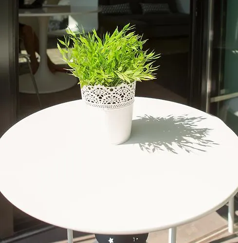 アパート Urban Flat